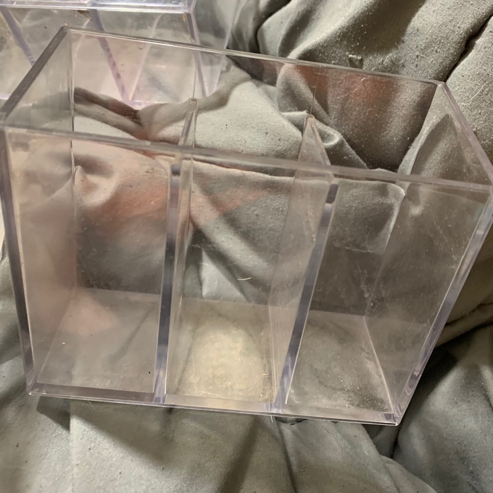 Makeup brush holders - Picture 2 of 3